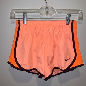 Children’s M Nike dri-fit shorts